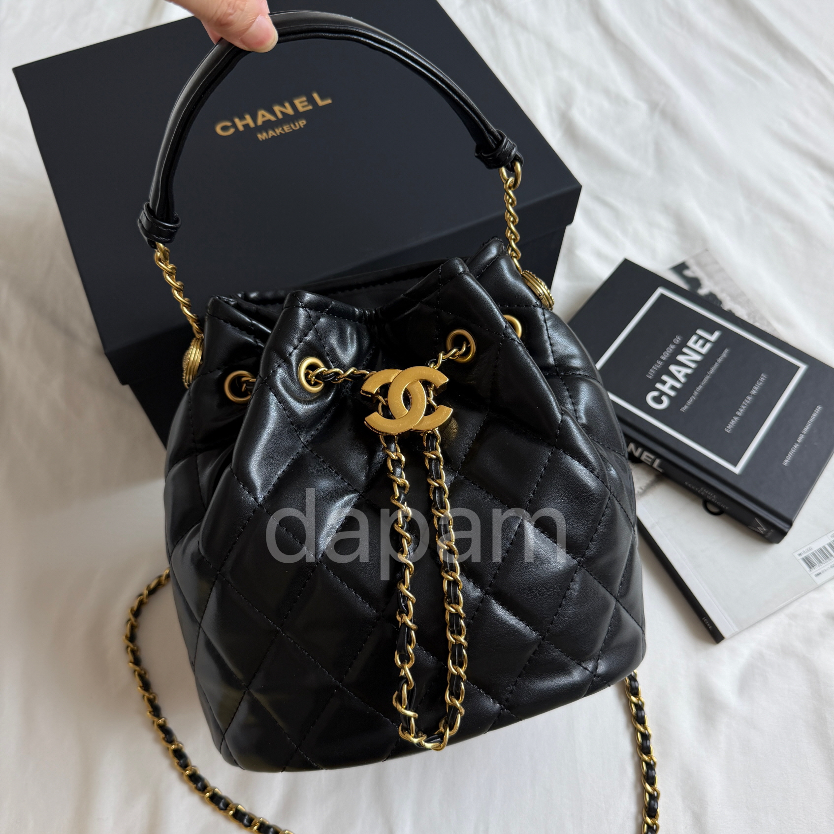 샤넬 퀼팅 복조리 체인백 크로스백 노벨티 샤넬뷰티